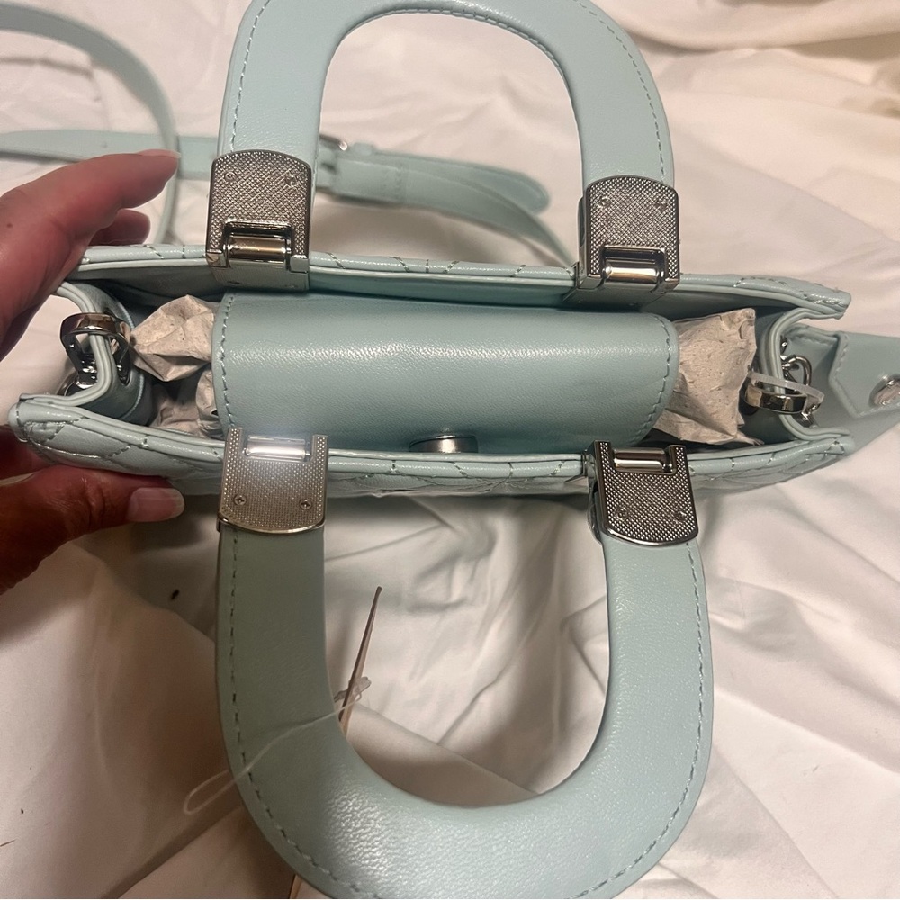 NWT Steve Madden Mint Green Quilted Hand Bag / Crossbody Removable Strap - Picture 7 of 10